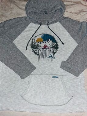 Ascend Grey Raglan Hoodie with Mountain Graphic Mens XL lightweight